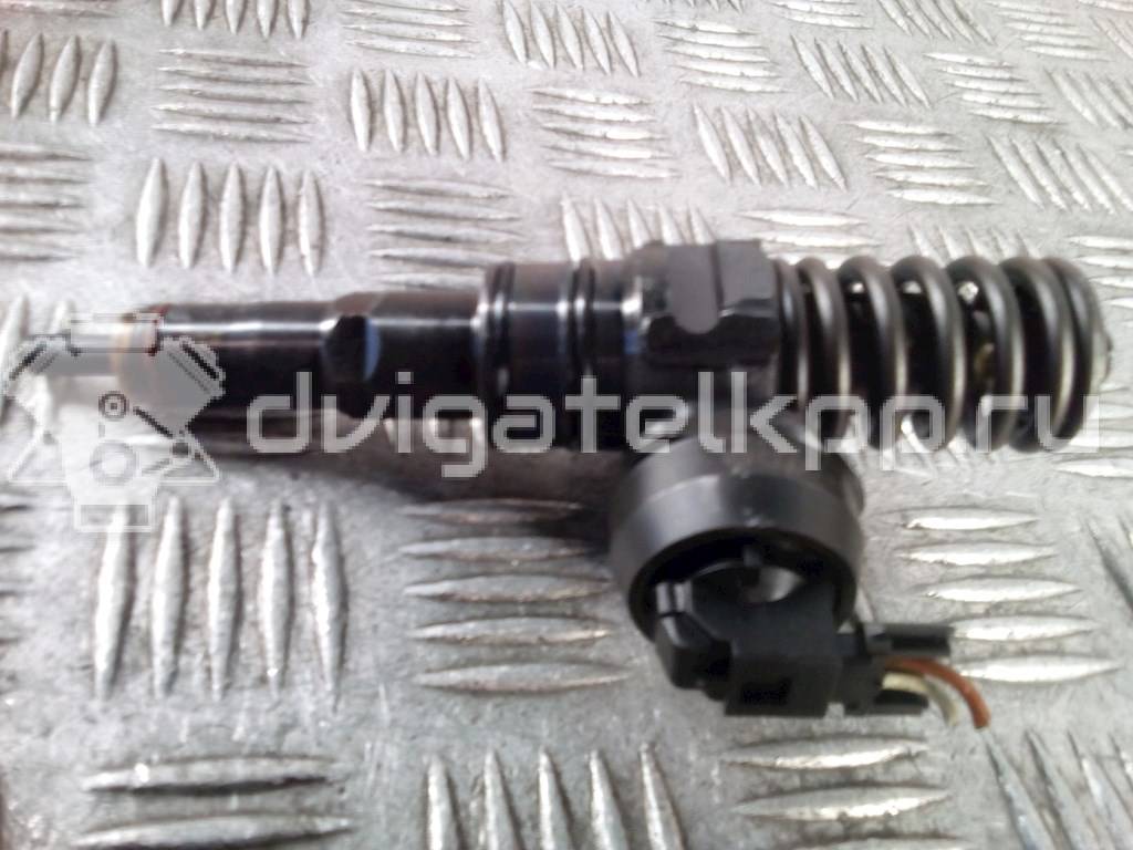 Фото Форсунка дизельная электрическая  038130073AG для volkswagen  T5 (2003-2012) {forloop.counter}}