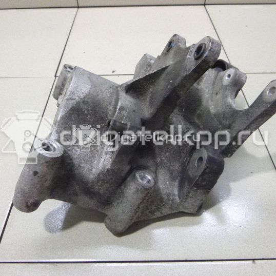 Фото Кронштейн генератора  3747227000 для hyundai Elantra