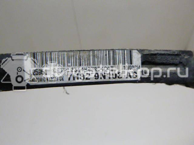 Фото Радиатор топливный  LR016639 для Land Rover Range Rover / Discovery {forloop.counter}}