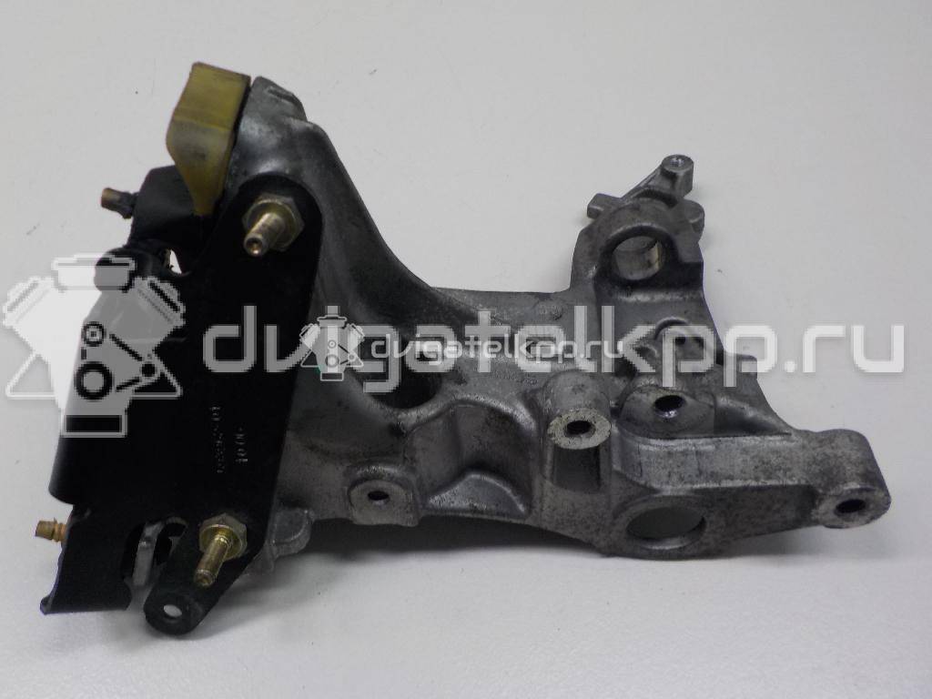 Фото Кронштейн генератора для двигателя 9HV (DV6TED4) для Peugeot 308 / 207 / 307 / Partner 90 л.с 16V 1.6 л Дизельное топливо {forloop.counter}}