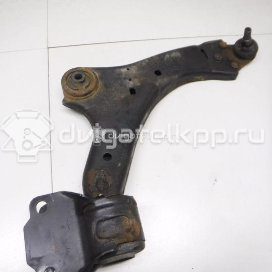 Фото Рычаг передний правый  LR007205 для Land Rover Freelander