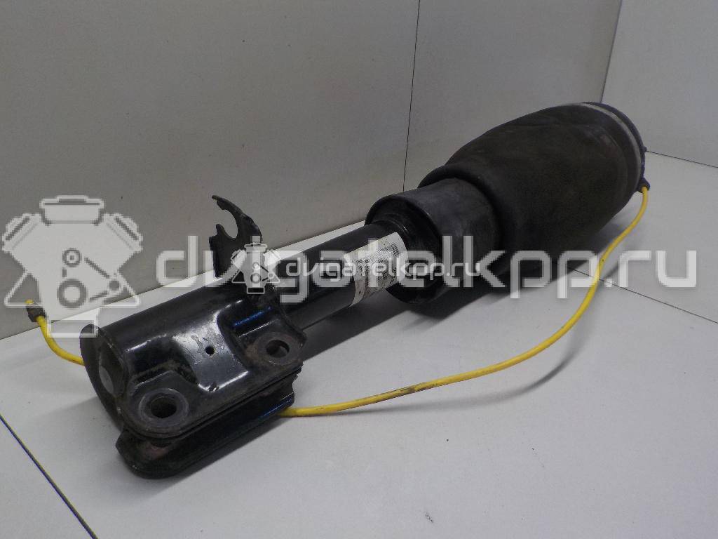 Фото Амортизатор передний правый  RNB501520 для Land Rover Range Rover {forloop.counter}}