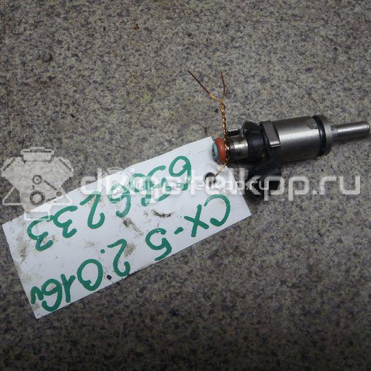 Фото Форсунка инжекторная электрическая  PE0113250B для mazda CX 3