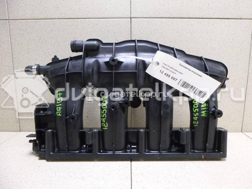 Фото Коллектор впускной для двигателя BWE для Seat Exeo 200 л.с 16V 2.0 л бензин 06F133201P {forloop.counter}}