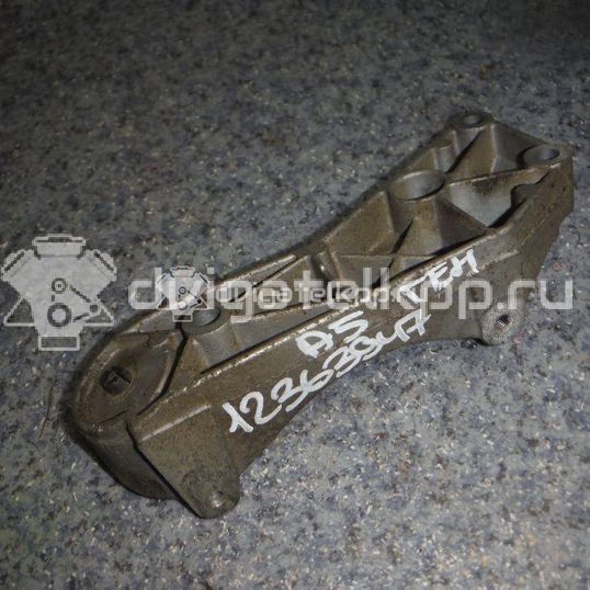 Фото Кронштейн генератора для двигателя BUD для Skoda / Volkswagen 80 л.с 16V 1.4 л бензин 030145169N