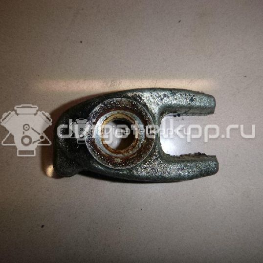 Фото Кронштейн форсунки  8200433867 для renault Clio IV