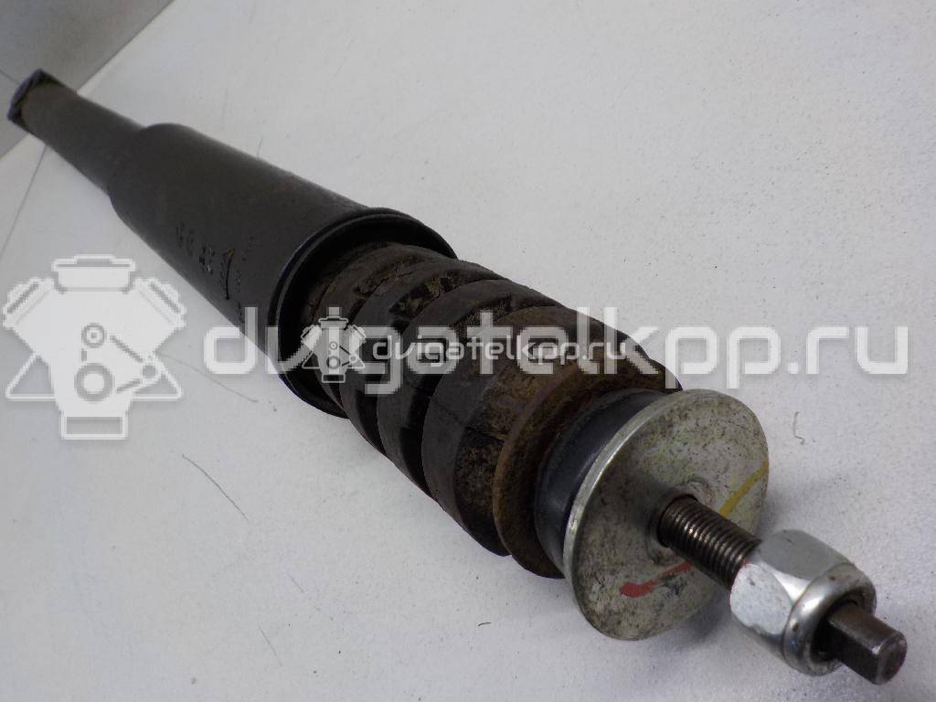 Фото Амортизатор задний  8200953294 для Renault Sandero Stepway / Logan {forloop.counter}}