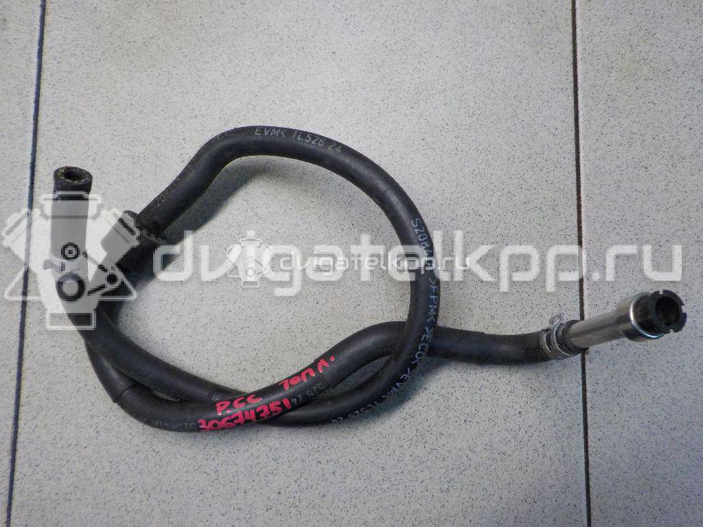 Фото Шланг топливный для двигателя CDAB для Volkswagen Passat / Cc 152 л.с 16V 1.8 л бензин 06J133986R {forloop.counter}}