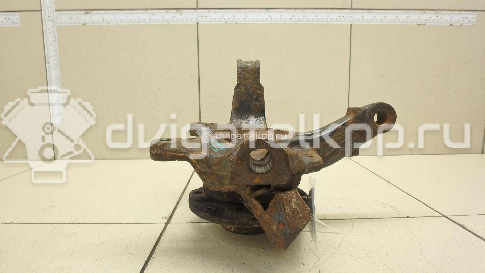 Фото Кулак поворотный передний правый  400140080R для Renault Grand / Scénic / Fluence L30 / Megane {forloop.counter}}
