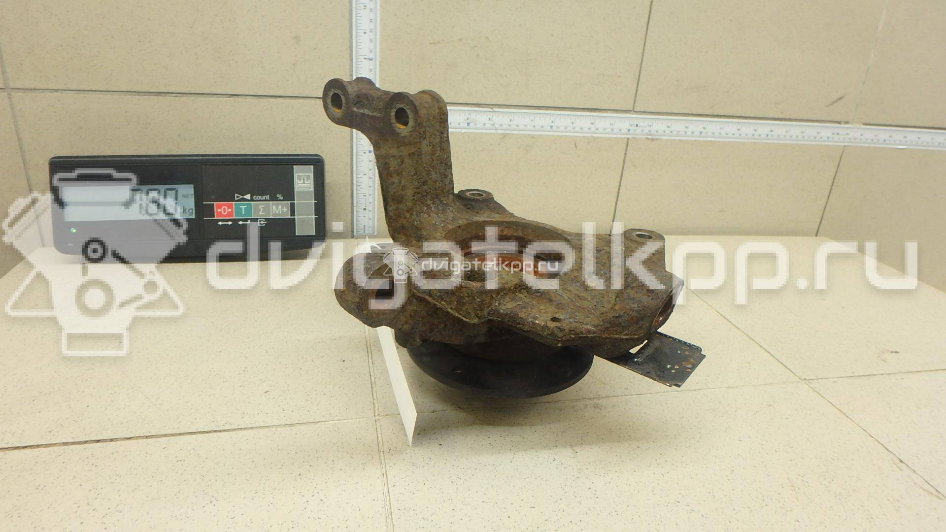 Фото Кулак поворотный передний левый  400150083R для Renault Grand / Scénic / Fluence L30 / Megane {forloop.counter}}