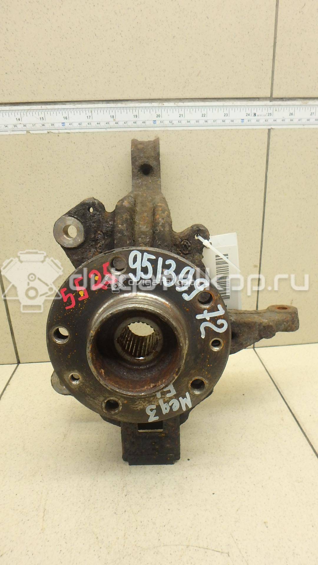 Фото Кулак поворотный передний левый  400150083R для Renault Grand / Scénic / Fluence L30 / Megane {forloop.counter}}