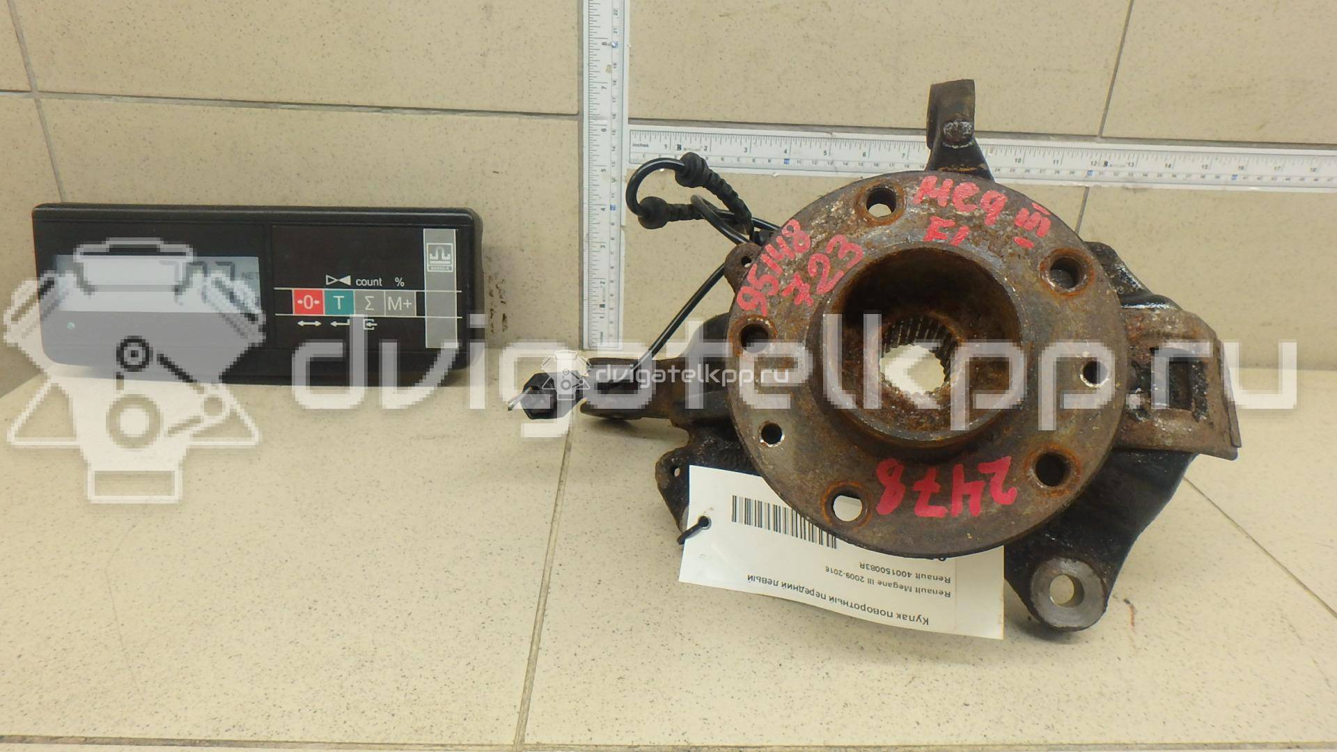Фото Кулак поворотный передний левый  400150083R для Renault Grand / Scénic / Fluence L30 / Megane {forloop.counter}}