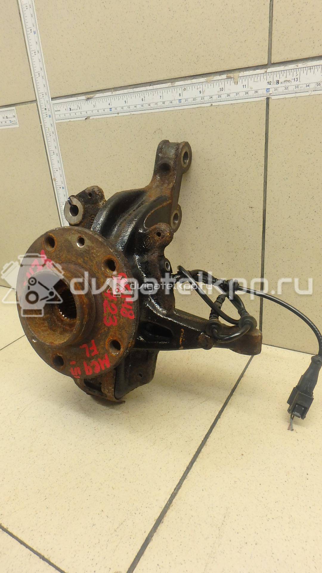 Фото Кулак поворотный передний левый  400150083R для Renault Grand / Scénic / Fluence L30 / Megane {forloop.counter}}