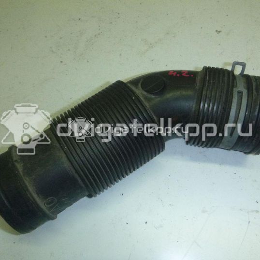 Фото Патрубок воздушного фильтра для двигателя BAR для Volkswagen / Audi 314-350 л.с 32V 4.2 л бензин 7L8129684