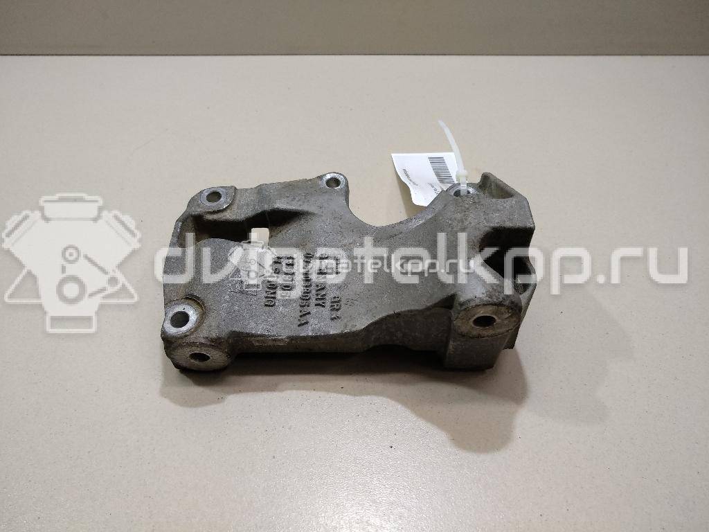 Фото Кронштейн генератора для двигателя BAR для Volkswagen / Audi 314-350 л.с 32V 4.2 л бензин 079903805AA {forloop.counter}}