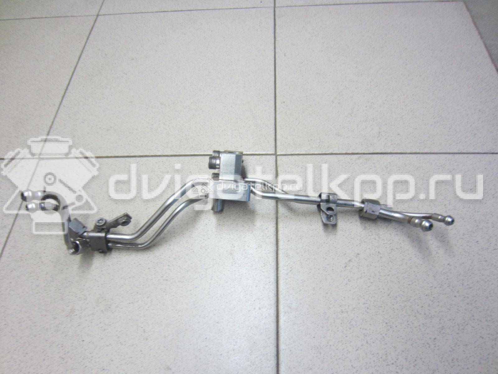 Фото Рейка топливная (рампа) для двигателя BAR для Volkswagen / Audi 314-350 л.с 32V 4.2 л бензин 079127503M {forloop.counter}}