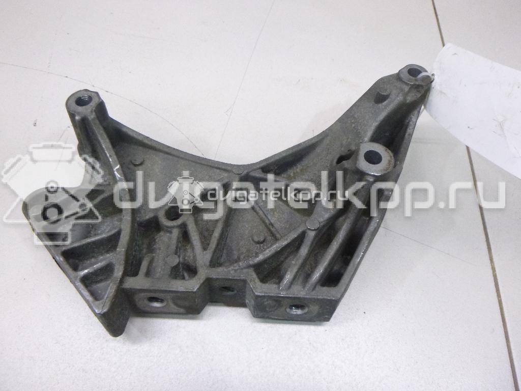 Фото Кронштейн двигателя правый  06J199207P для seat Altea {forloop.counter}}