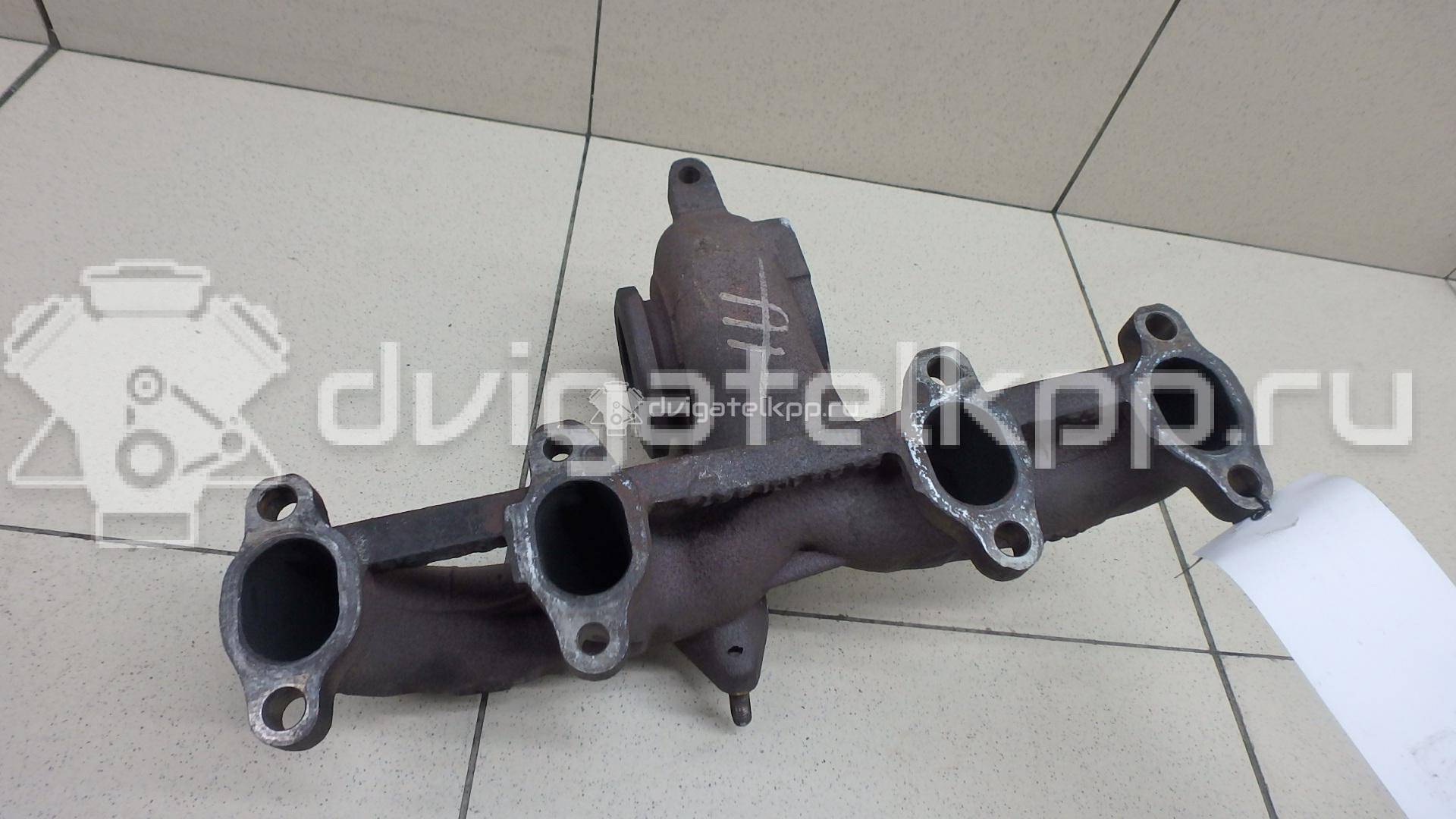 Фото Коллектор выпускной для двигателя AXC для Volkswagen Transporter / Multivan 85 л.с 8V 1.9 л Дизельное топливо {forloop.counter}}