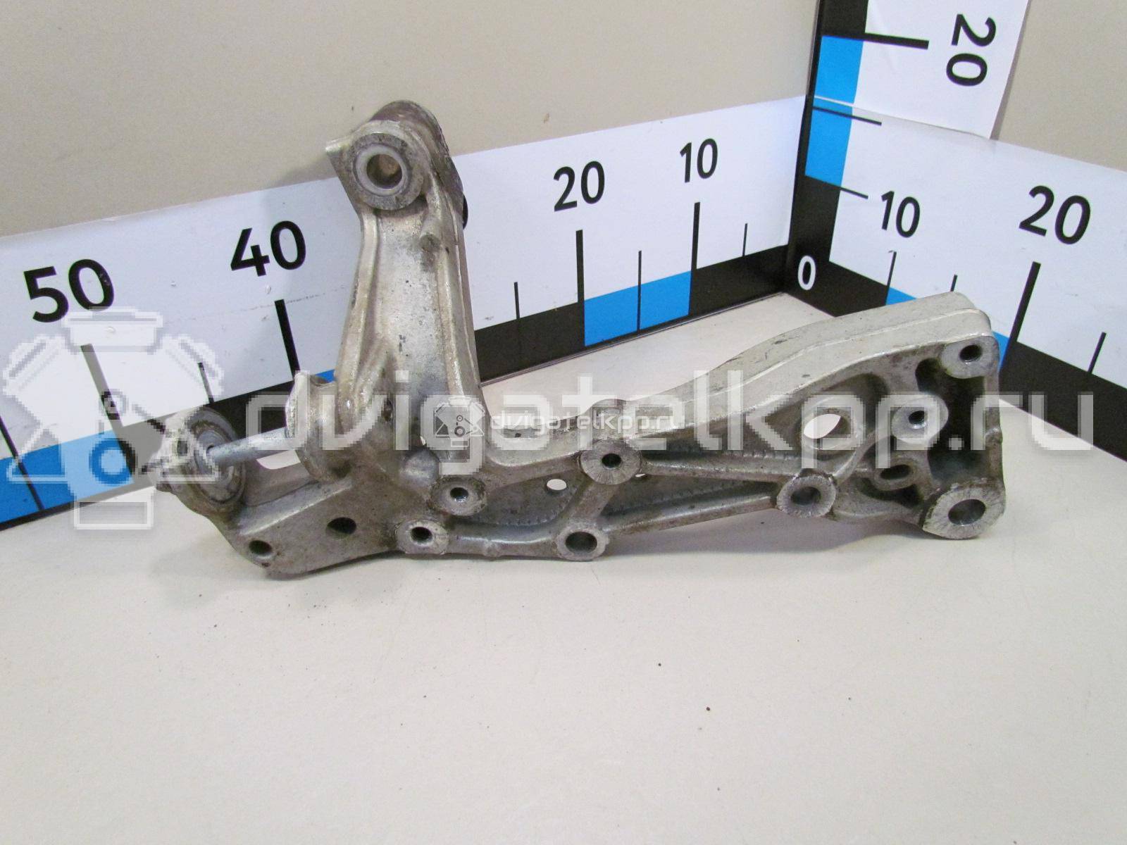 Фото Кронштейн переднего рычага  1K0199295E для Seat Leon / Toledo / Altea {forloop.counter}}