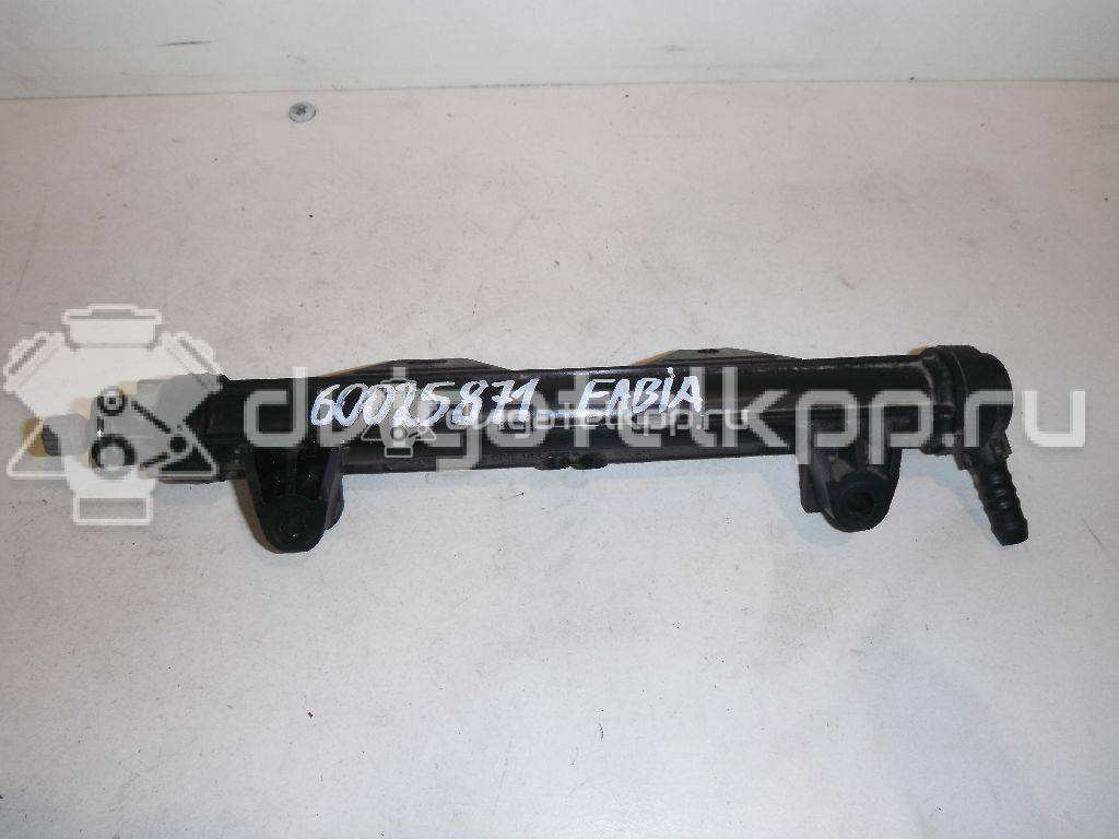 Фото Рейка топливная (рампа)  03E133320A для seat Cordoba {forloop.counter}}