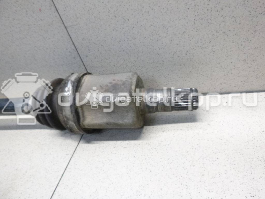 Фото Полуось передняя левая  6R0407763F для seat Toledo III {forloop.counter}}