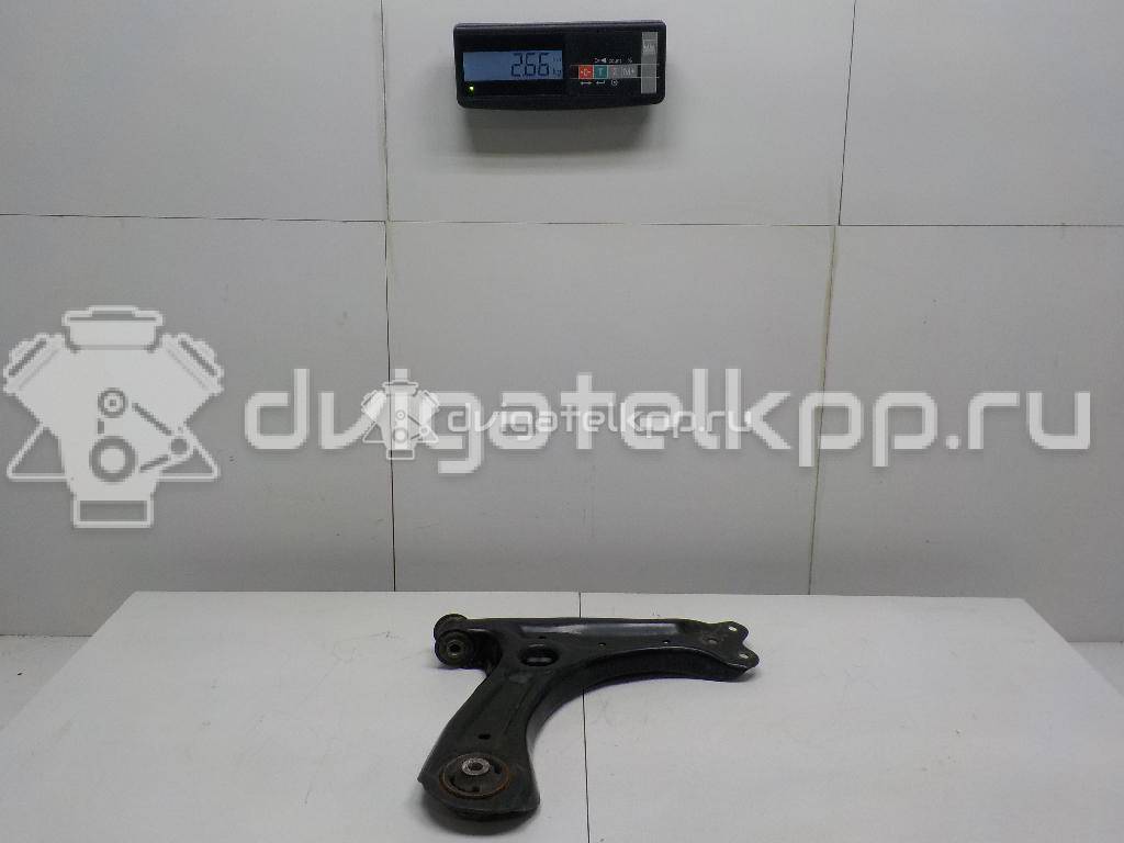 Фото Рычаг передний правый  6R0407152E для Skoda Roomster 5J / Fabia / Rapid {forloop.counter}}