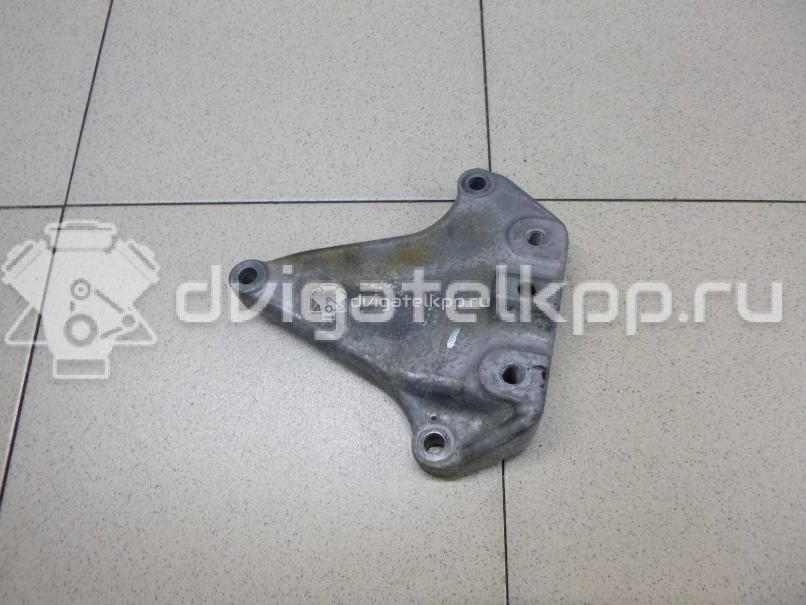 Фото Кронштейн КПП левый  1k0199117bb для audi A3 [8P1] {forloop.counter}}