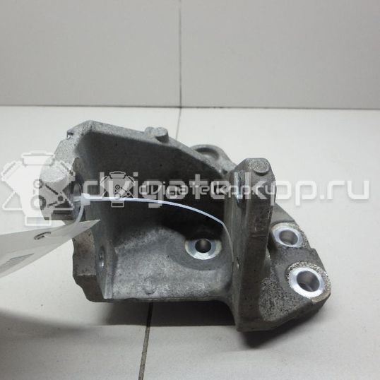 Фото Кронштейн генератора для двигателя VK56VD для Infiniti / Nissan 400-426 л.с 32V 5.6 л бензин 117101LA0A
