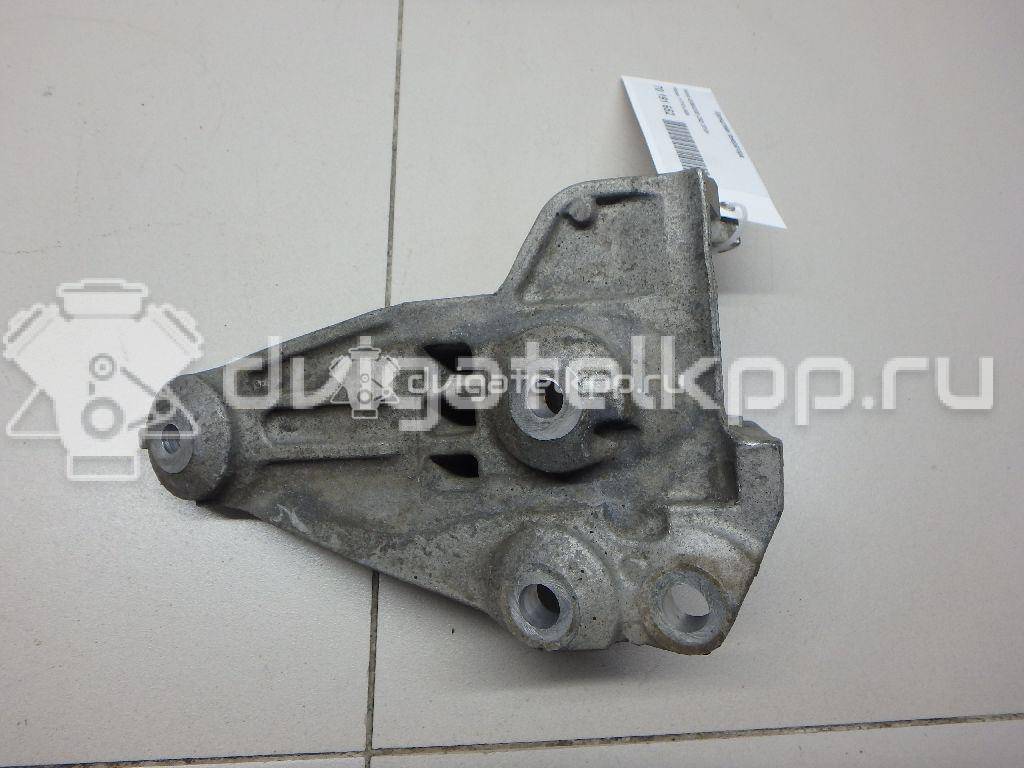 Фото Кронштейн генератора для двигателя VK56VD для Infiniti / Nissan 400-426 л.с 32V 5.6 л бензин 117101LA0A {forloop.counter}}