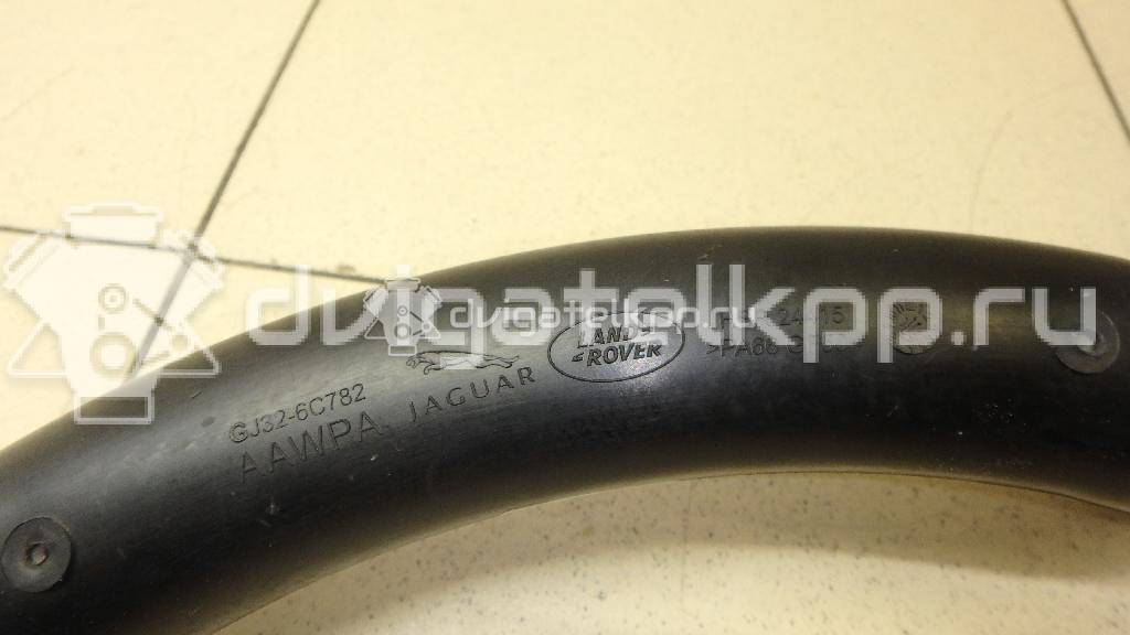 Фото Патрубок интеркулера для двигателя 204DTD для Jaguar / Land Rover 150-180 л.с 16V 2.0 л Дизельное топливо LR072140 {forloop.counter}}
