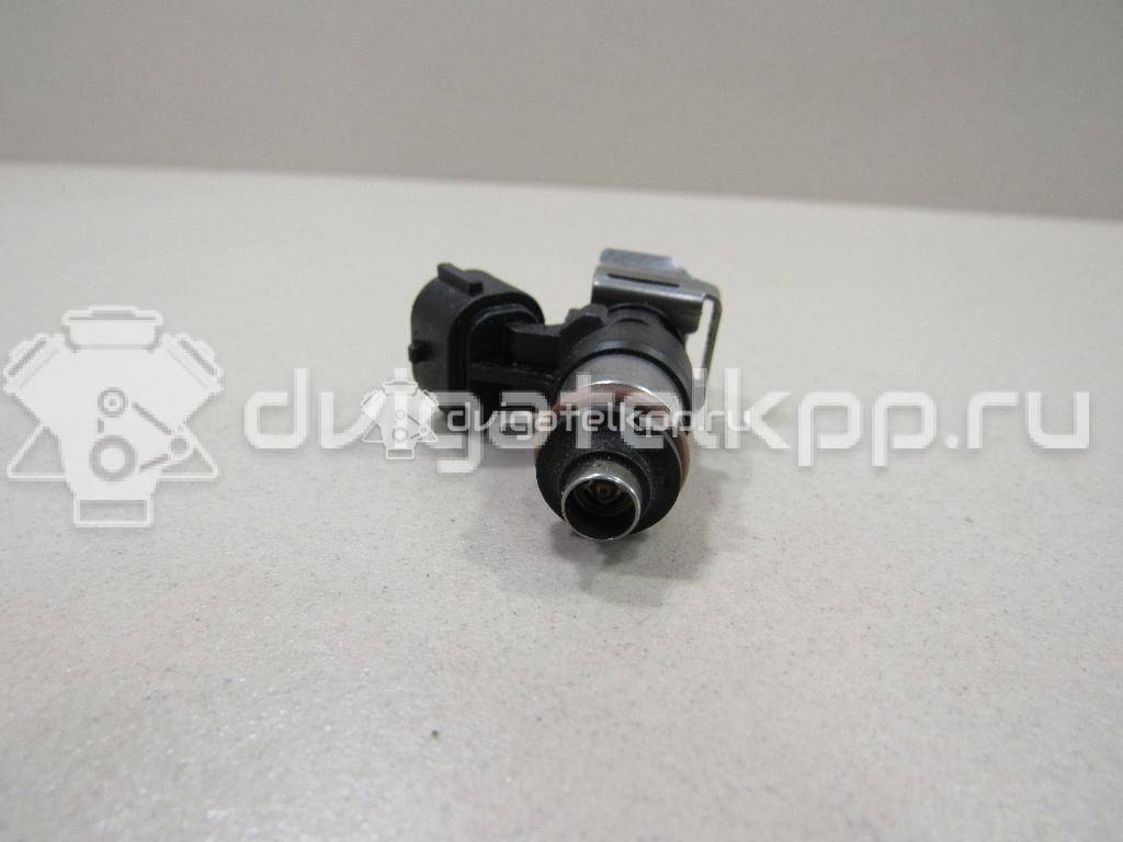 Фото Форсунка инжекторная электрическая  03C906039 для vw Caddy III {forloop.counter}}