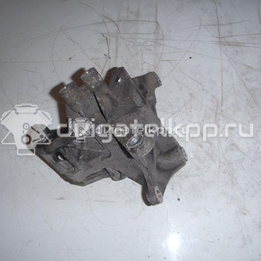 Фото Кронштейн генератора для двигателя EJ20 (Turbo) для Subaru Forester / Legacy / Impreza / Exiga Ya 211-250 л.с 16V 2.0 л бензин