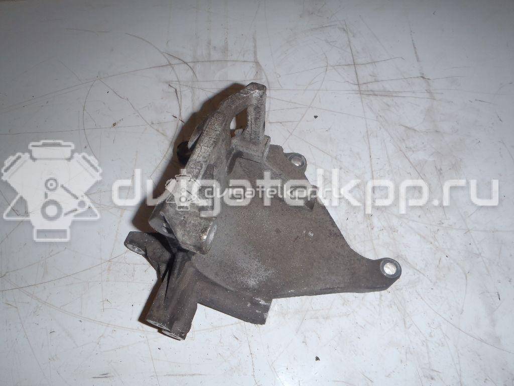 Фото Кронштейн генератора для двигателя EJ20 (Turbo) для Subaru Forester / Legacy / Impreza / Exiga Ya 211-250 л.с 16V 2.0 л бензин {forloop.counter}}