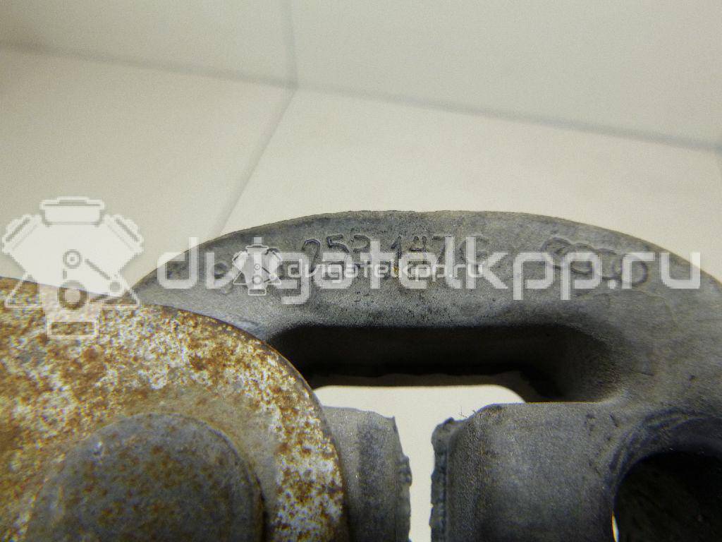 Фото Кронштейн глушителя  8K0253144E для porsche Macan {forloop.counter}}