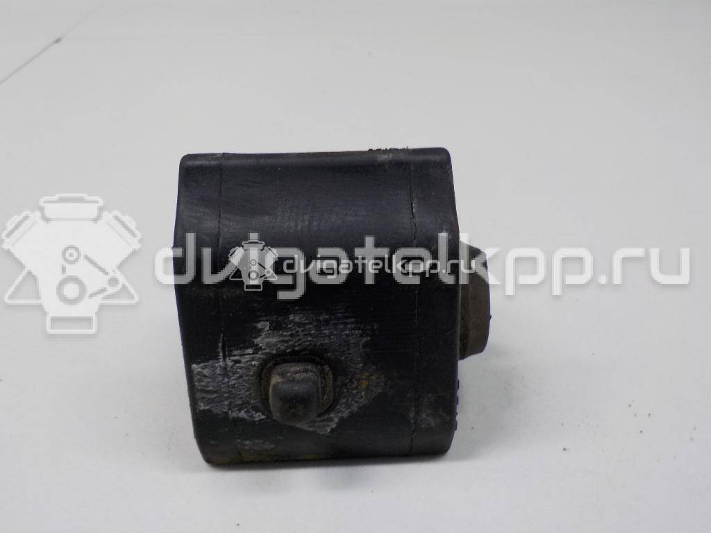 Фото Втулка (с/блок) переднего стабилизатора  4881505160 для Toyota Avensis / Alphard / Prius / Rav 4 / Auris {forloop.counter}}