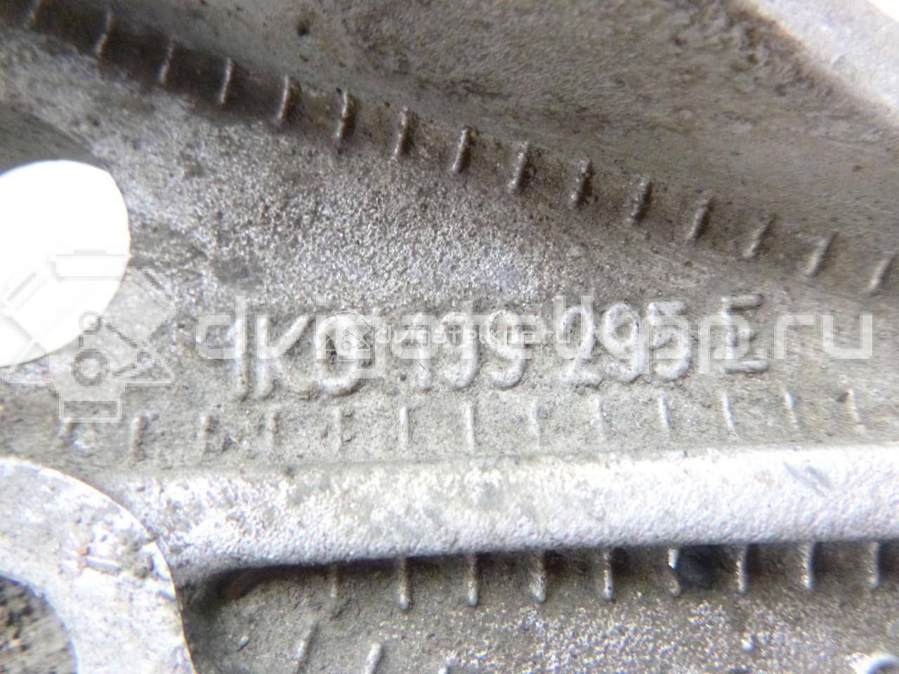 Фото Кронштейн переднего рычага  1K0199295E для audi A3 [8P1] {forloop.counter}}