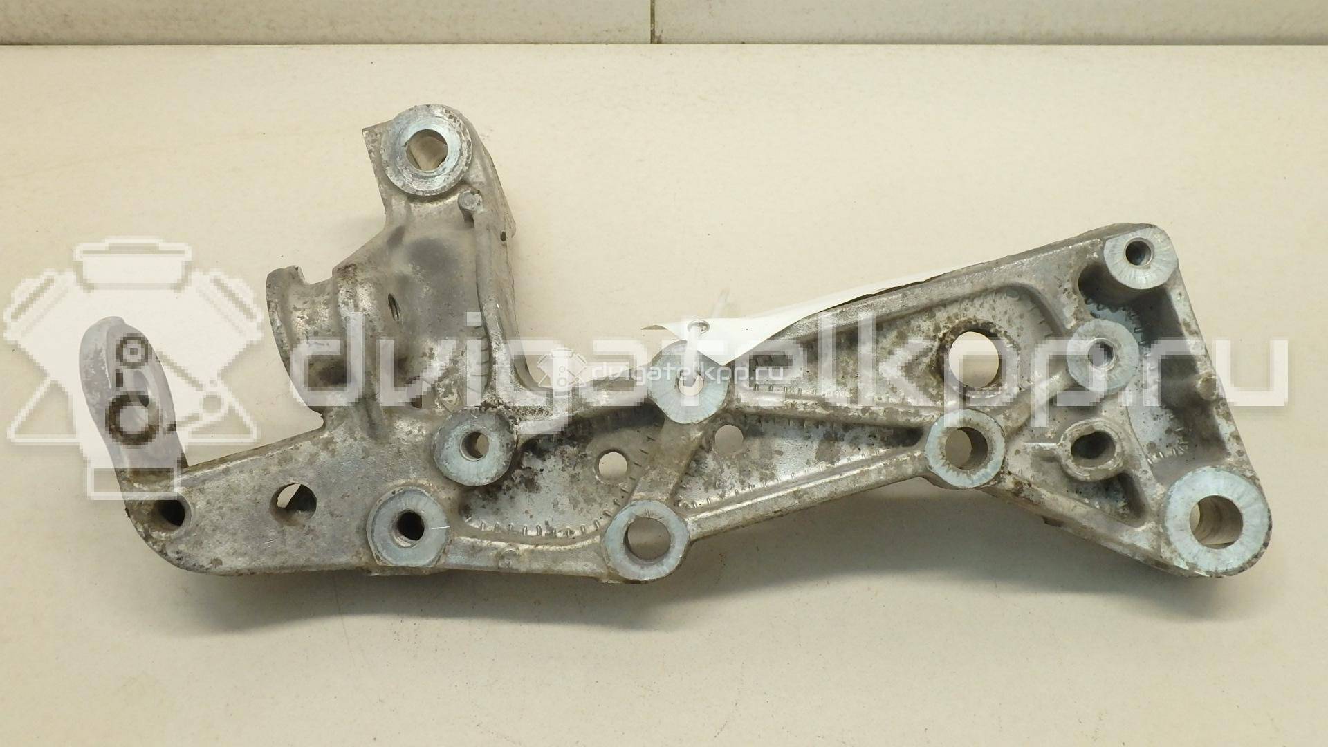 Фото Кронштейн переднего рычага  1K0199295E для audi A3 [8P1] {forloop.counter}}