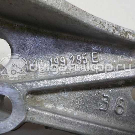Фото Кронштейн переднего рычага  1K0199295E для audi A3 [8P1]