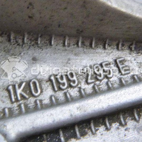 Фото Кронштейн переднего рычага  1K0199295E для audi A3 [8P1]