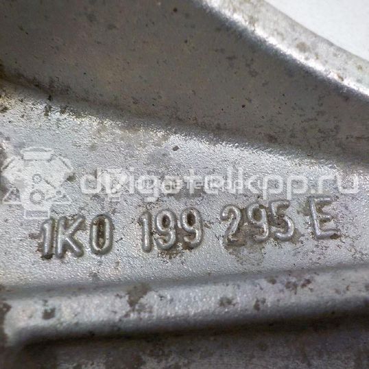 Фото Кронштейн переднего рычага  1K0199295E для audi A3 [8P1]