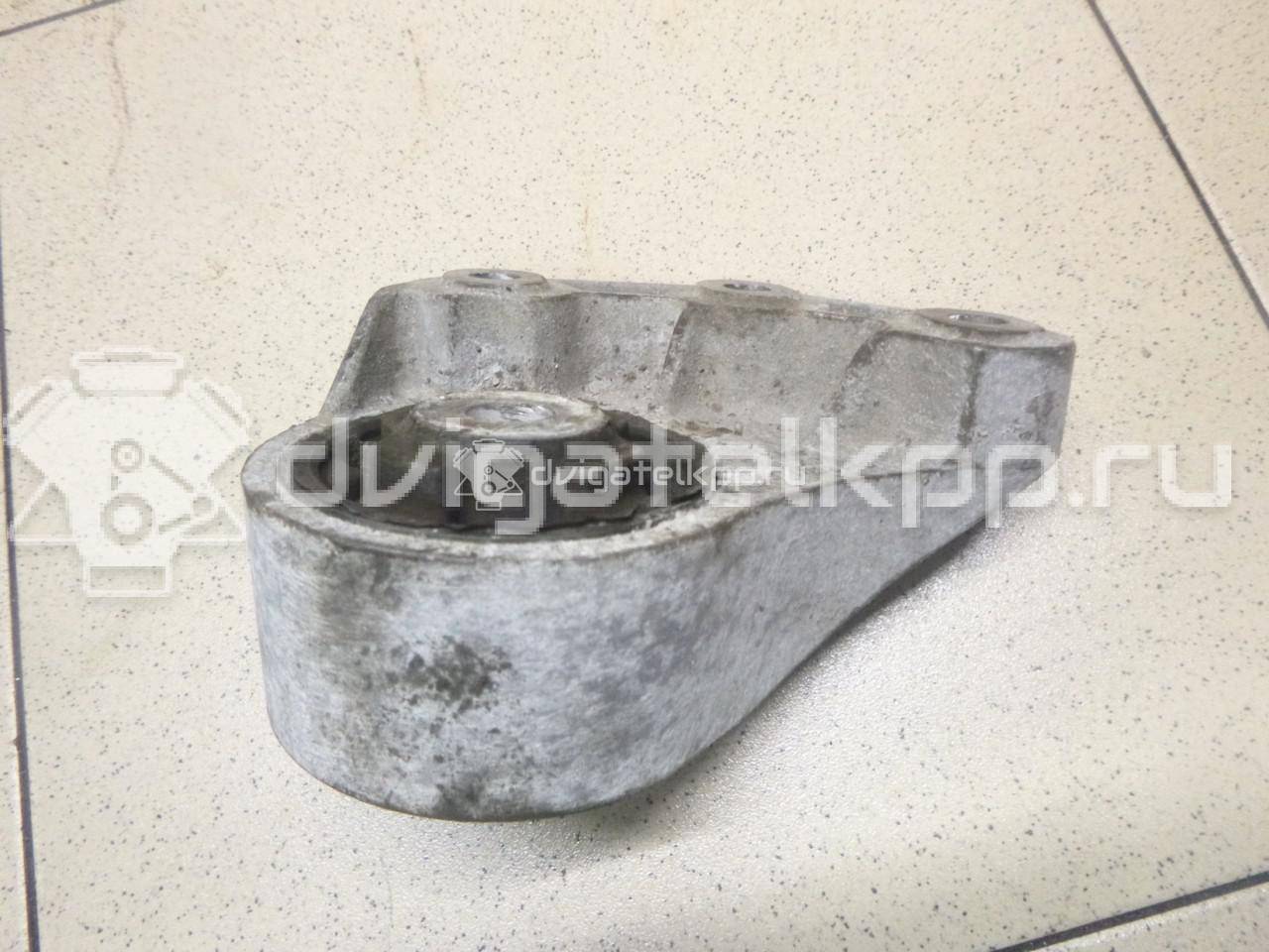 Фото Опора заднего редуктора  8e0599125j для Audi A4 / A6 {forloop.counter}}