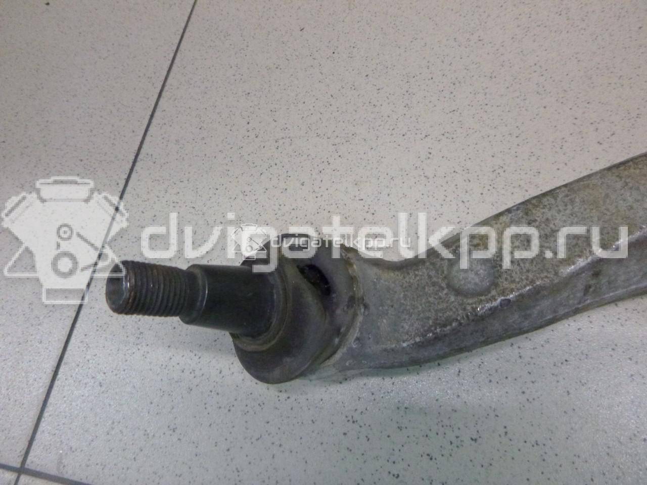 Фото Рычаг передний нижний правый задний  8K0407694T для Audi A5 / A4 / Q5 {forloop.counter}}