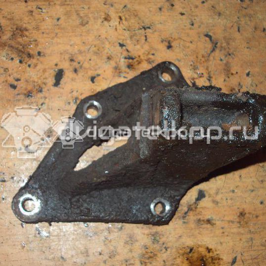 Фото Кронштейн генератора для двигателя 4A-FE для Toyota / Holden 90-185 л.с 16V 1.6 л бензин