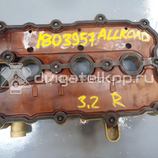 Фото Крышка головки блока (клапанная) для двигателя AUK для Audi A4 / A6 255 л.с 24V 3.1 л бензин 06E103472L