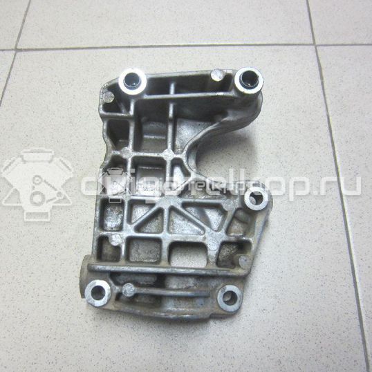 Фото Кронштейн генератора для двигателя BAR для Volkswagen / Audi 314-350 л.с 32V 4.2 л бензин 079903805AF