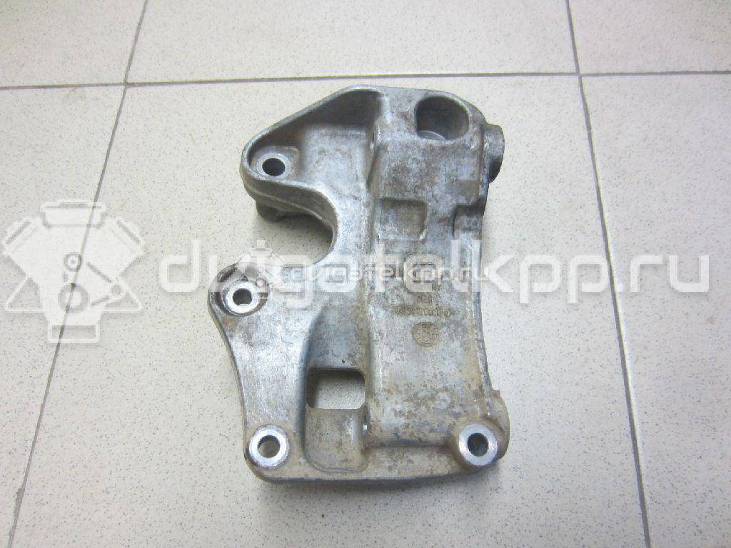 Фото Кронштейн генератора для двигателя BAR для Volkswagen / Audi 314-350 л.с 32V 4.2 л бензин 079903805AF {forloop.counter}}