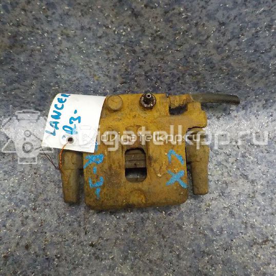 Фото Суппорт тормозной задний правый  4605A478 для dodge Avenger