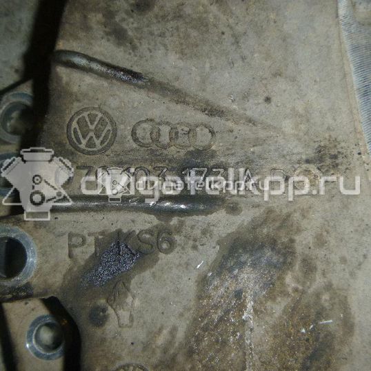 Фото Крышка коленвала задняя для двигателя BAR для Volkswagen / Audi 314-350 л.с 32V 4.2 л бензин 079103171AD