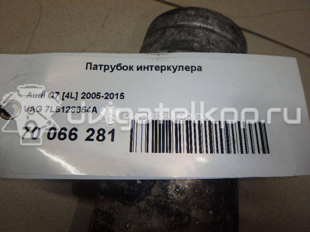 Фото Патрубок интеркулера для двигателя BTR для Audi Q7 326 л.с 32V 4.1 л Дизельное топливо 7L8128654A {forloop.counter}}