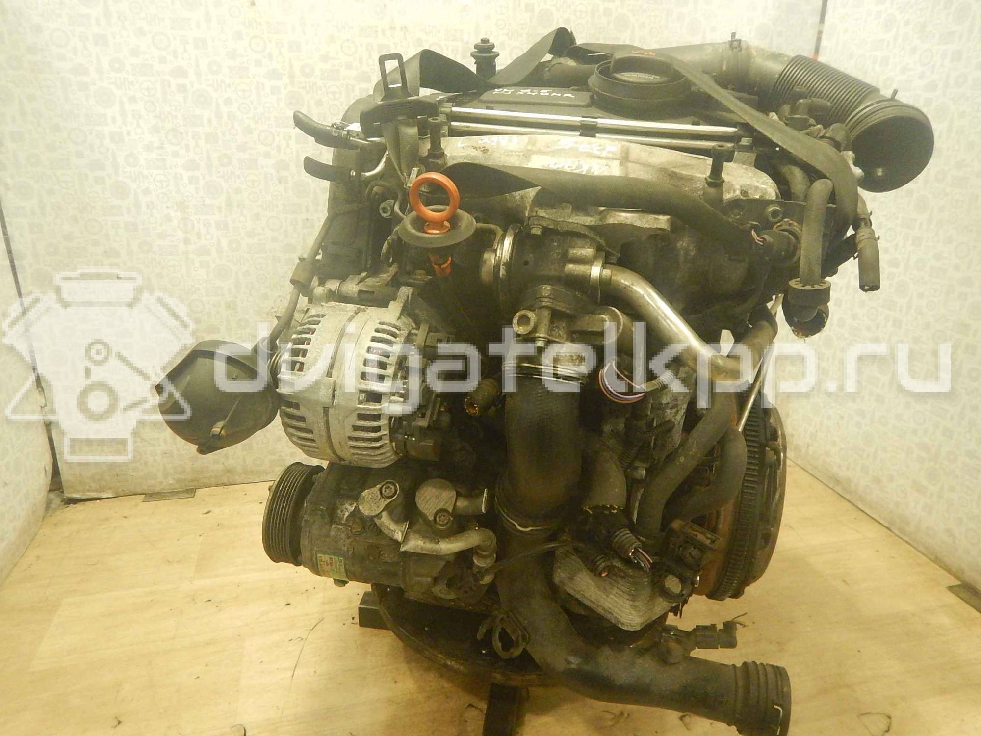 Фото Контрактный (б/у) двигатель BKD для Volkswagen Touran / Golf 140 л.с 16V 2.0 л Дизельное топливо BKD03G100035K {forloop.counter}}